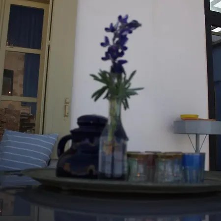 Kyra Vintage Old Town Apartment